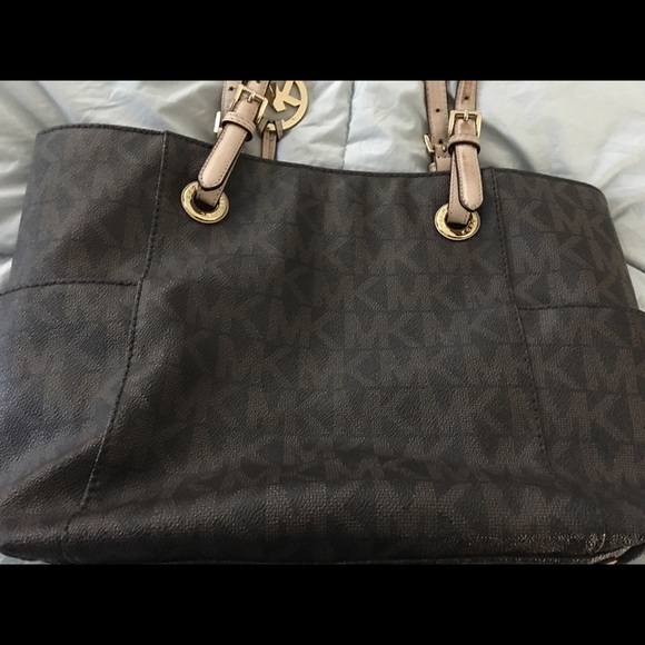 SOLD Michael Kors signature tote-Brown - Picture 3 of 8